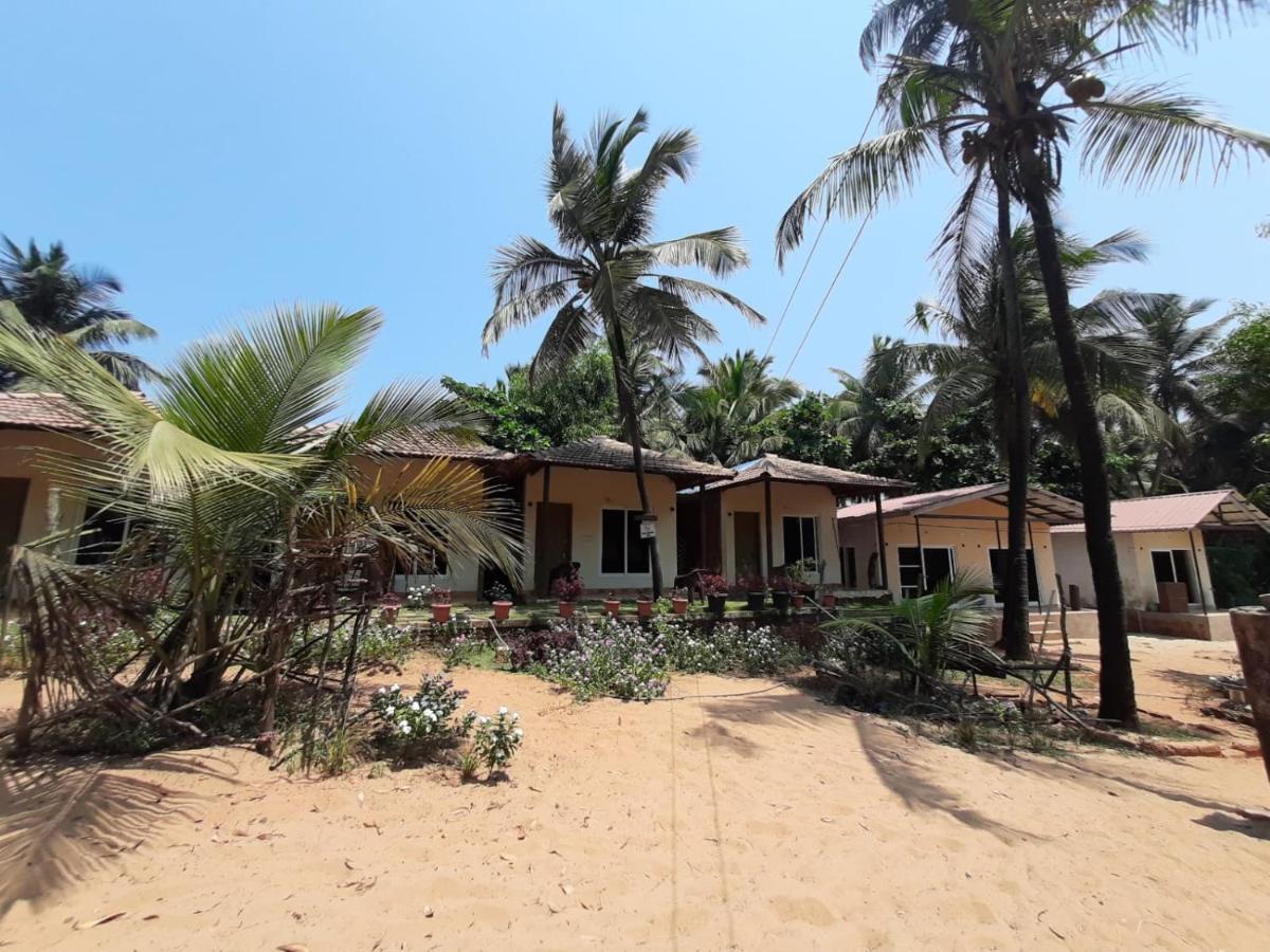 Trippr Gokarna - Beach Hostel Exterior foto