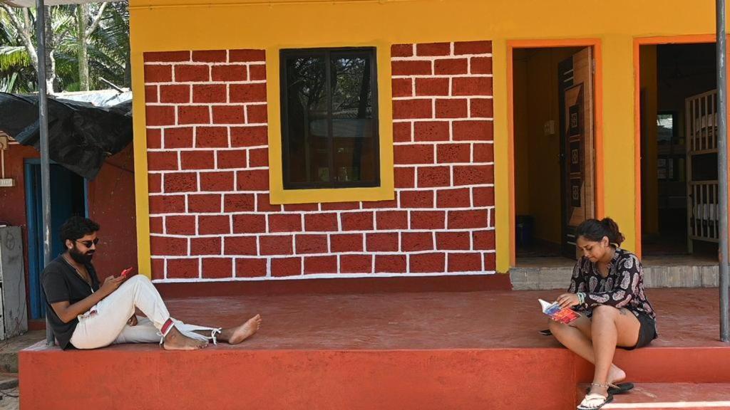 Trippr Gokarna - Beach Hostel Exterior foto